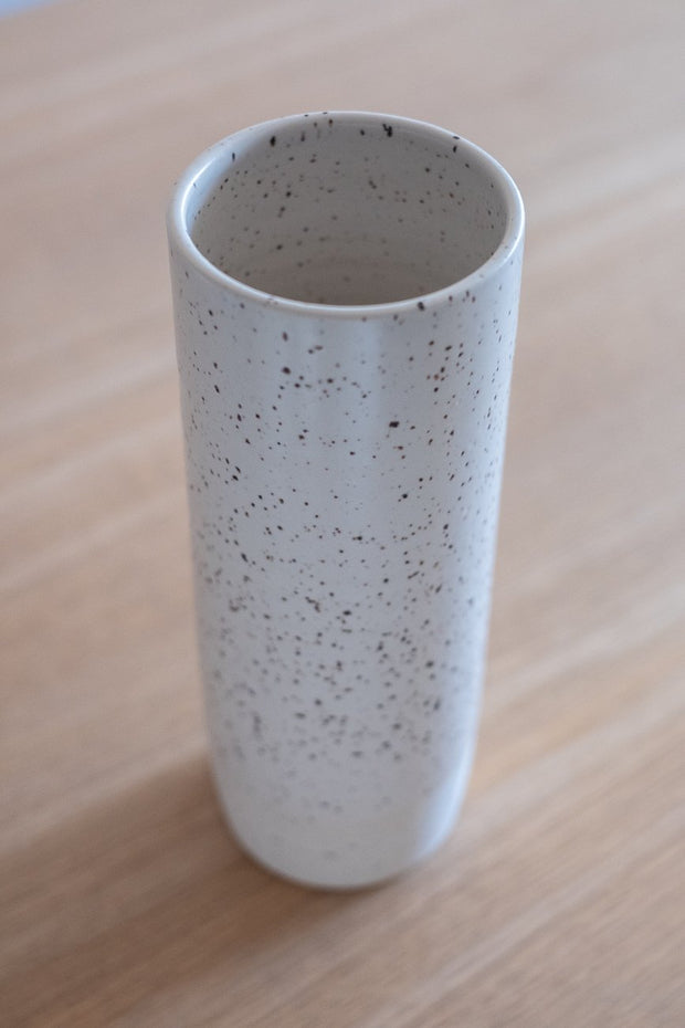 Tall Limited Vase in Quartz Speckled