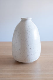 Limited Vase in Quartz Speckled
