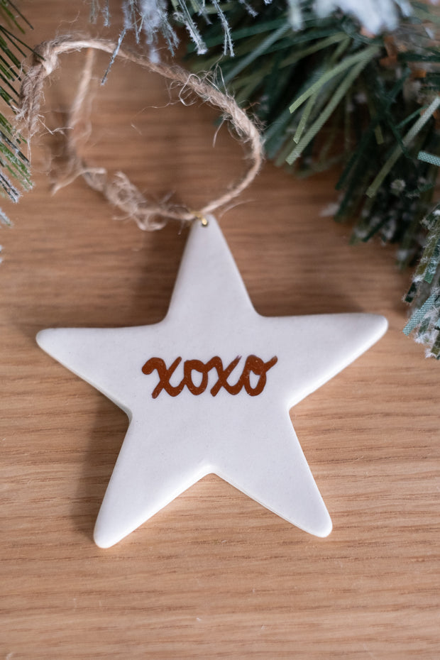 18k gold star ornament- xoxo